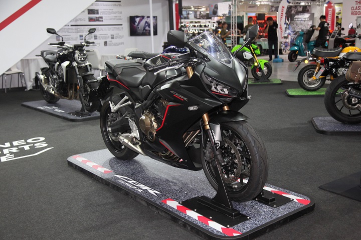 展出    款全新热门商品,包括於 2019 年推出的 monkey 125,cbr650r