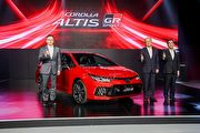 換搭2.0升動力、內外運動氛圍強化，改款Toyota Corolla Altis GR Sport上市