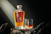高粱首現輕泥煤風味!金門酒廠「創世者」桶陳金高系列建議售價2,580元上市
