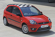 火紅熱賣，英國Ford推出Fiesta Zetec S Red限量車型