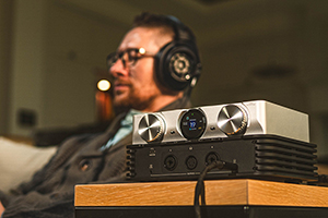 將音樂升頻到 DSD2048 的強悍旗艦-iFi iDSD Phantom