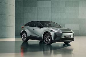 e-TNGA純電平臺全新休旅戰略車，Toyota歐規C-HR+發表