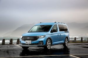 2025年式Ford Tourneo Connect旅玩家