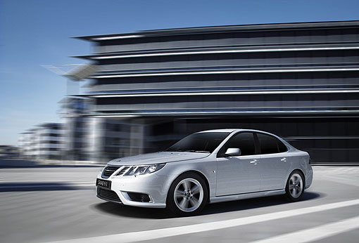 200匹与9-3 vector 240匹「劲turbo」超值专案,打出100万50期零利率