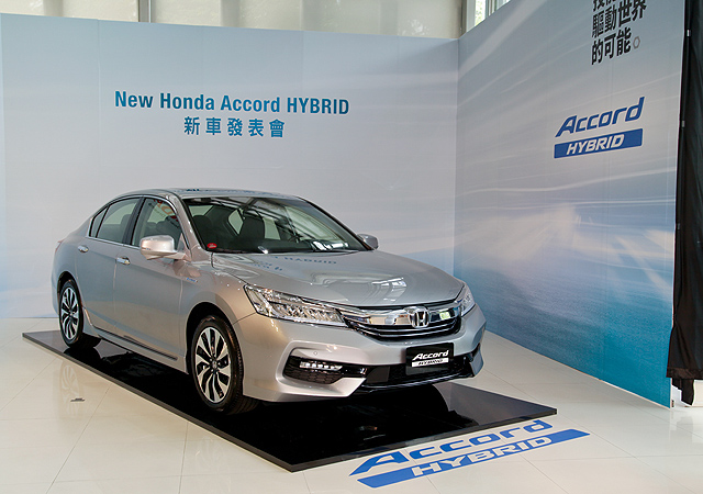 台湾本田正式於国内发表honda accord hybrid,仅导入单一车型,价格则
