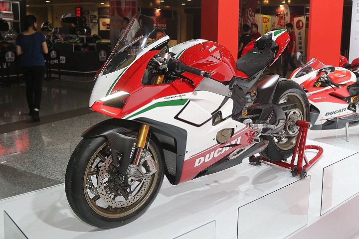 不再只有雙缸 959新款上市 Ducati Panigale V4 959 Panigale Corse亮相 U Car機車