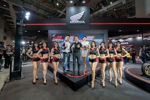 CB1000黃蜂發表
Honda 5大車系同步展出