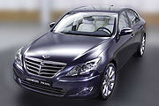 時尚名牌同車，Hyundai發表Genesis Prada