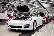 搶搭首發市場，Porsche Panamera 9月抵台與內湖旗艦店一同發表