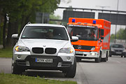 年長駕駛的「救命」安全設計！BMW發表緊急停車輔助系統