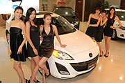 小林志玲瘋車展，Mazda3與美麗Model齊亮相
