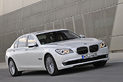 尊榮領航同步推出，BMW 2011年式740Li登台上市