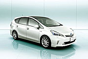 領先輕量節能工藝，Toyota Prius α首搭塑料天窗