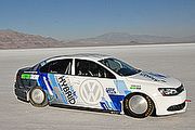 電光火石，VW Jetta Hybrid破最速油電紀錄