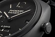 2011新款首發上市，沛納海45毫米8日動力儲存陶瓷腕錶