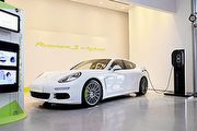 開價630萬元起，Porsche首款插電車款Panamera S E-Hybrid提前露臉