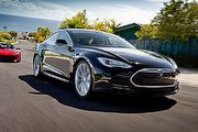 Tesla Model S導入四驅系統，6年內自動駕駛上路