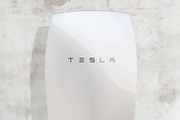 進軍能源產業的基石，Tesla推出Powerwall家用電池儲能系統