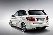 新增配備及動力選擇、命名方式變更，Mercedes-Benz NGCC車系編成調整