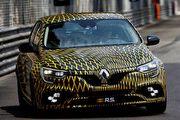 9月份法蘭克福車展發表，新一代Renault Mégane R.S.現身摩納哥