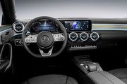 首採全液晶螢幕配置、質感大幅提升，Mercedes-Benz新一代A-Class內裝照先行亮相