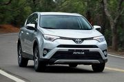 [養車成本]4代小改Toyota RAV4燃料牌照稅、零件與定保價格