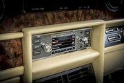 古董車影音救星，Jaguar Land Rover推出經典質感影音系統