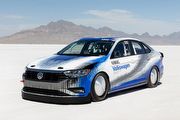 超跑都不一定追得上？Volkswagen Jetta於美國猶他鹽灘寫下每小時338公里新紀錄