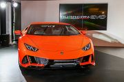 全球同步首演、年中正式發表，Lamborghini Huracán EVO巡展車私密現身