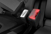 讓綁安全帶更簡單，Škoda申請照明安全帶扣專利