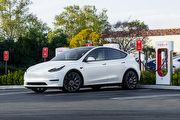[U-EV] 為提高Supercharger使用效率，Elon Musk稱未來非Tesla車輛若充電功率低要收取附加費