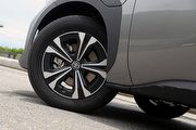 [新車焦點] Toyota bZ4X電動休旅18吋選用，Yokohama Advan V61原廠配胎有人工智慧開發