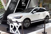 實車搶先直擊，Lexus大改款RX 350 AWD國內首度展演