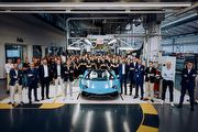 11年生命週期、總生產量11,465輛，Lamborghini最後一輛Aventador再次下線