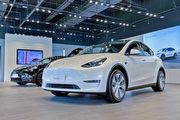 [U-EV]全臺展間進駐、最快12月交車！國內Tesla Model Y車系雙車型實拍