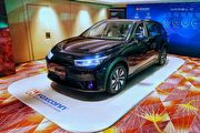 [U-EV]鴻海量產版Model C首次海外登場，國內Luxgen n⁷預計2024年第一季交車