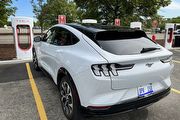 [U-EV]2025年美規Ford電動車採用NACS充電規格、2024年可使用Tesla超充站，Ford與Tesla雙強聯手