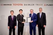 集團整合共享資源，Daimler Truck與Toyota將共同持有Fuso與Hino，著重研發氫能源商用車力促碳中和
