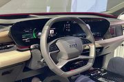[U-EV]2023 IAA車展：搭載大型曲面螢幕與副駕資訊幕，Audi釋出Q6 e-tron內裝照、VW集團強化設計導向