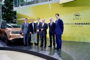 Opel歡慶造車125週年，德國總理現身紀念活動，宣示2025年所有車型都將推純電版本