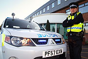 巡邏鐵騎，Mitsubishi Outlander加入英國地方警車陣容
