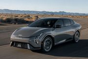2025紐約車展：品牌首款全球戰略純電轎車，美規Kia EV4正式亮相