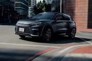 售價調降2萬127.9萬起、標配改為同色車頂，新年式Lexus LBX官網上線
