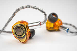 七年磨一劍－Oriolus Isabellae 耳道耳機| U-Headphone 耳機共和國