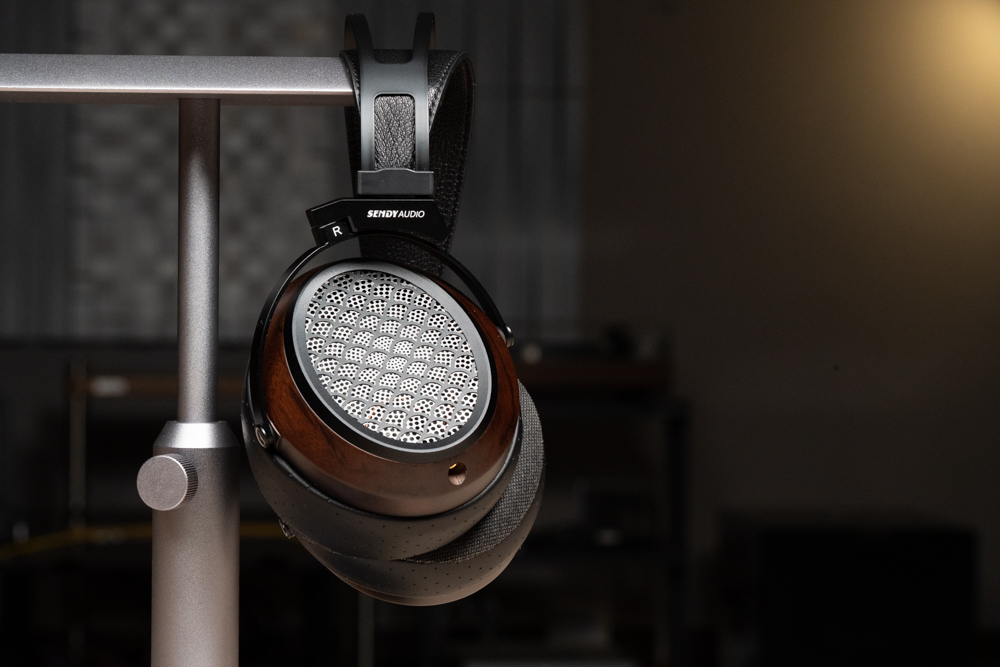 成為自家招牌，剛好而已－Sendy Audio Aiva 2 平面振膜耳機