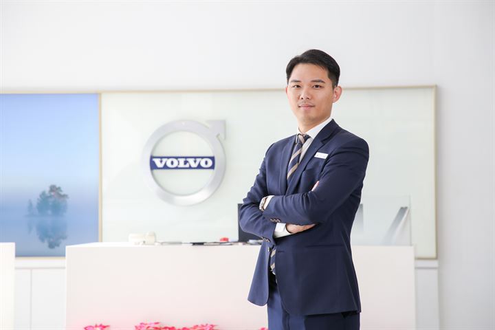 提供最親切、熱情的專業服務—Volvo凱桃汽車 桃園展示中心  銷售顧問  羅一騰
